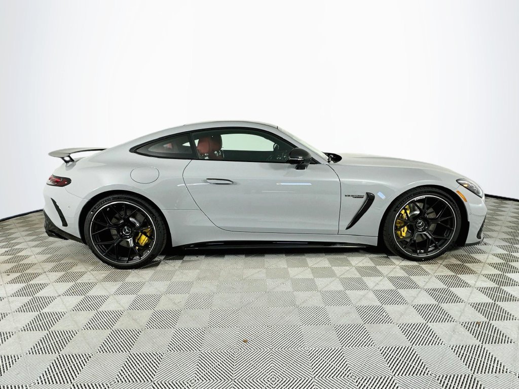 New 2027 MANUFAKTUR Alpine Grey Mercedes-Benz  image 8