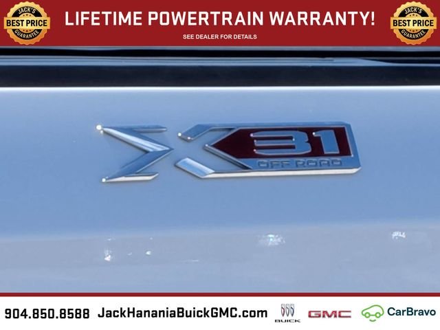 Used 2023 White GMC SLT image 12