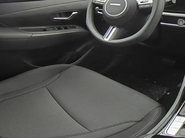 New 2026 White Hyundai SE image 36
