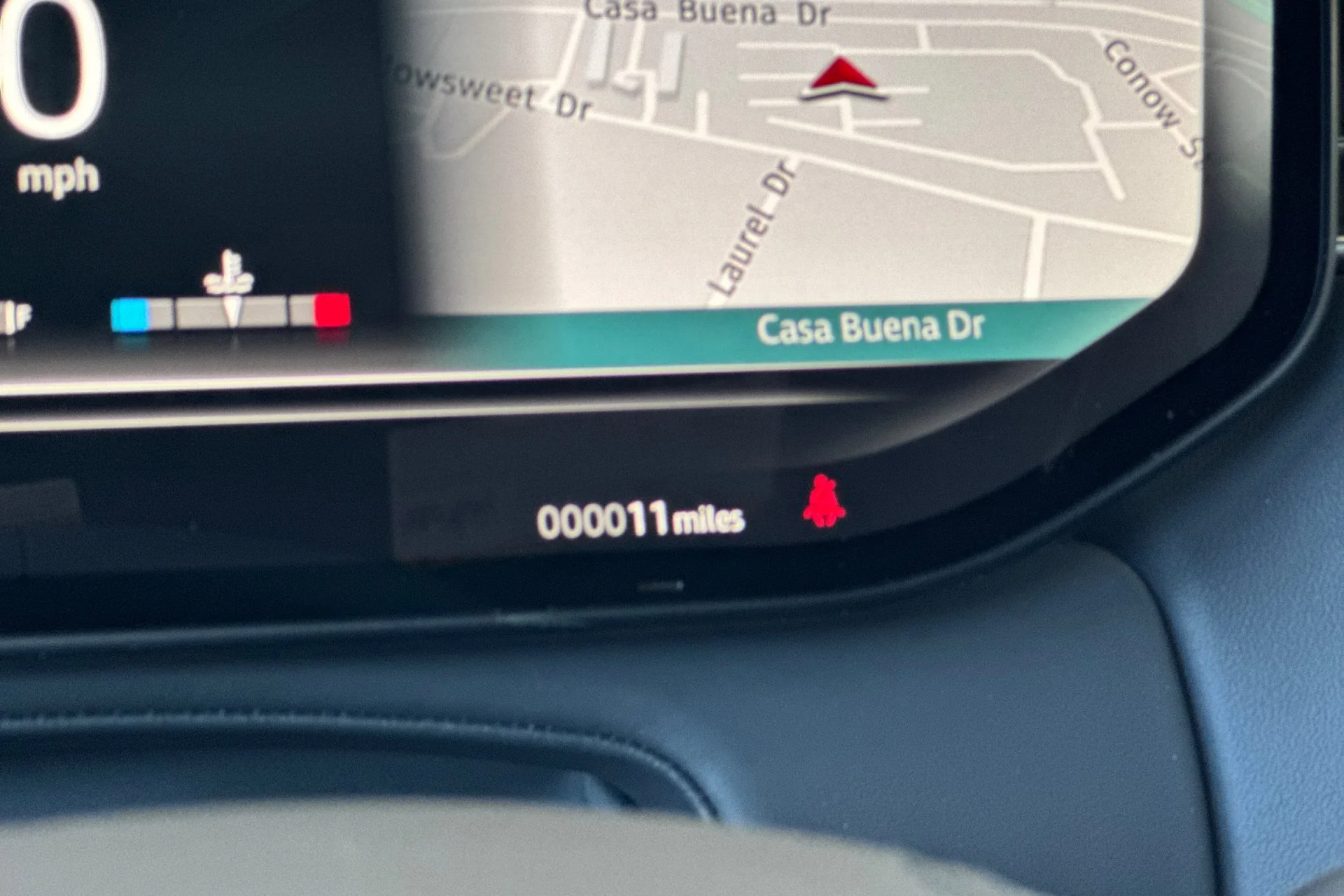 New 2026 Carpathian Grey Land Rover Dynamic SE image 27