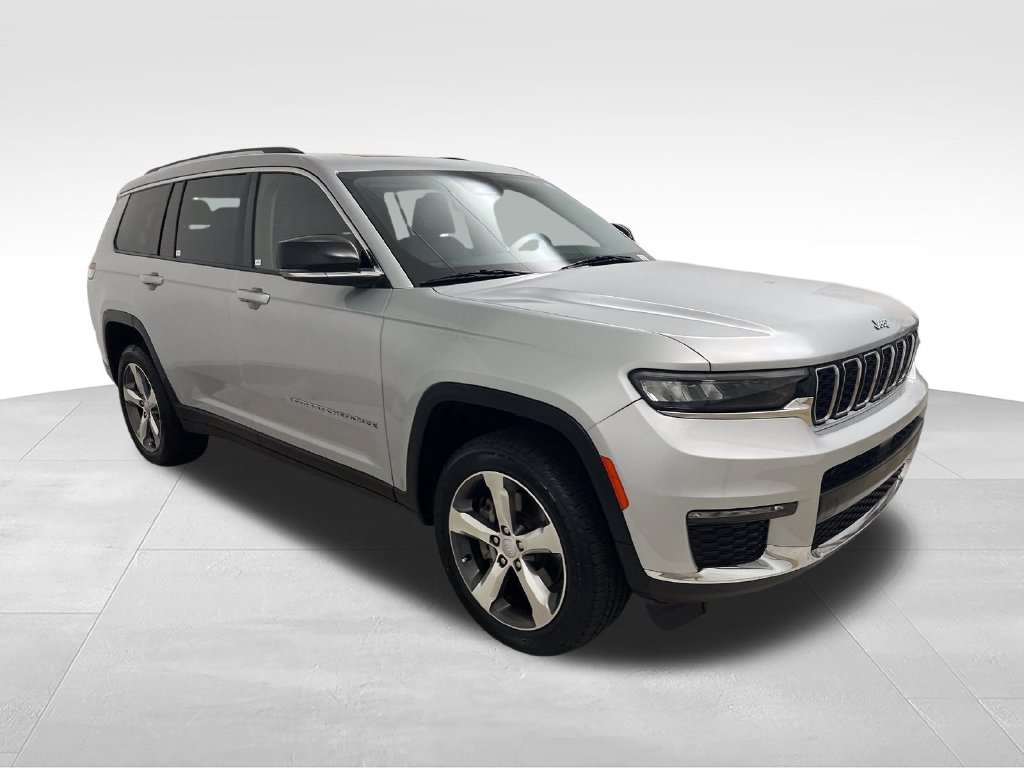 Used 2021 Silver Jeep Limited image 7