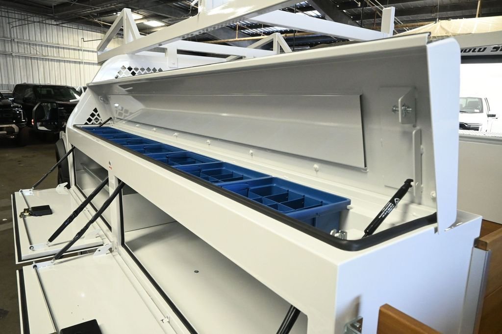 New 2026 Oxford White Ford XL image 22
