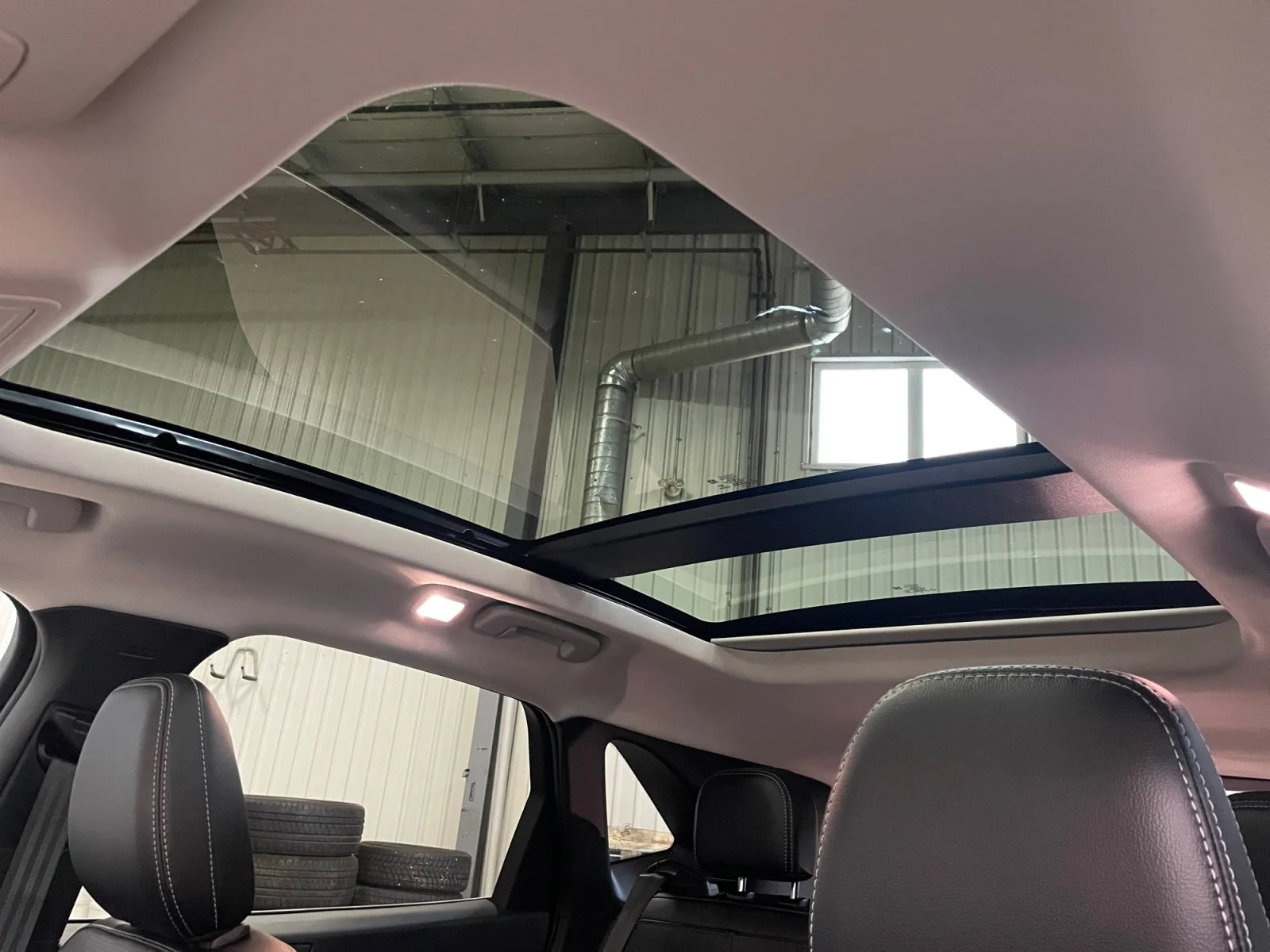 New 2026 Star White Metallic Tri-Coat Ford PHEV image 21