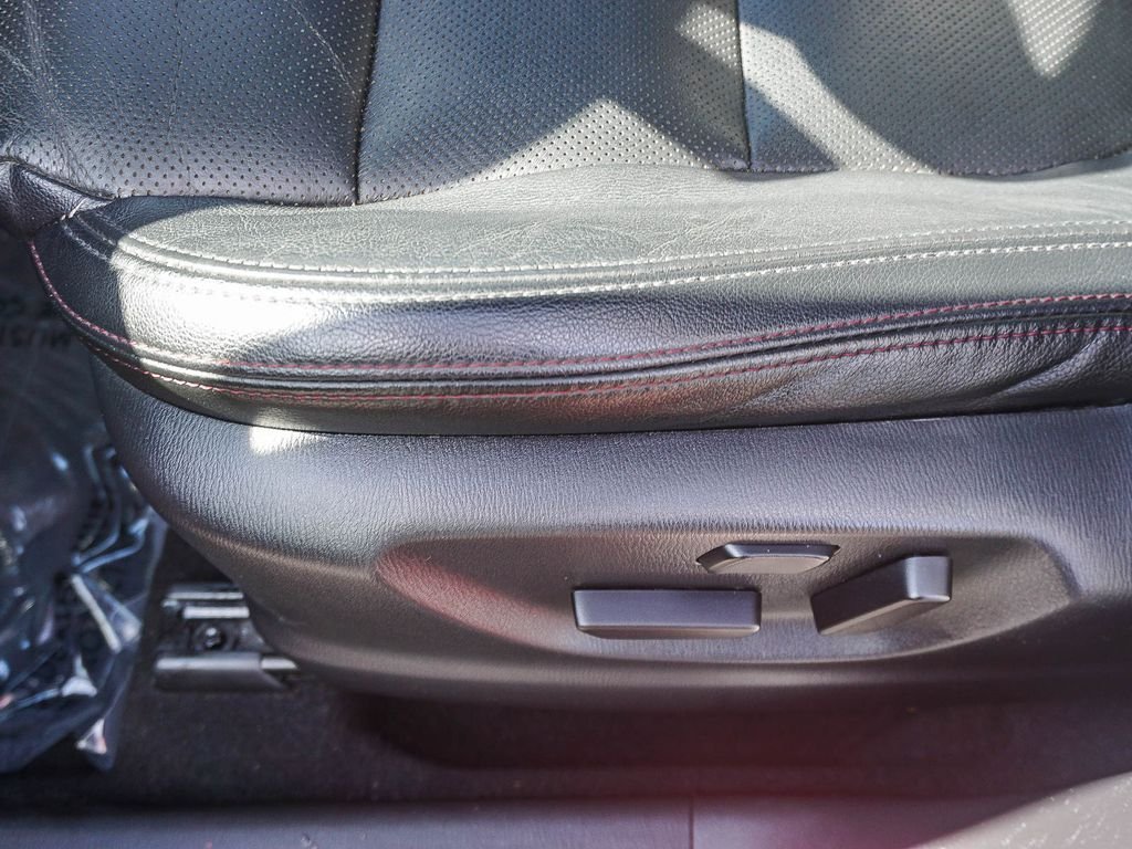 Used 2016 Red Mazda Grand Touring image 19