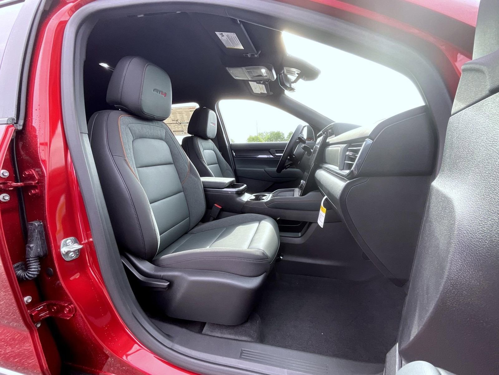 2026 GMC Terrain AT4 - Photo 15