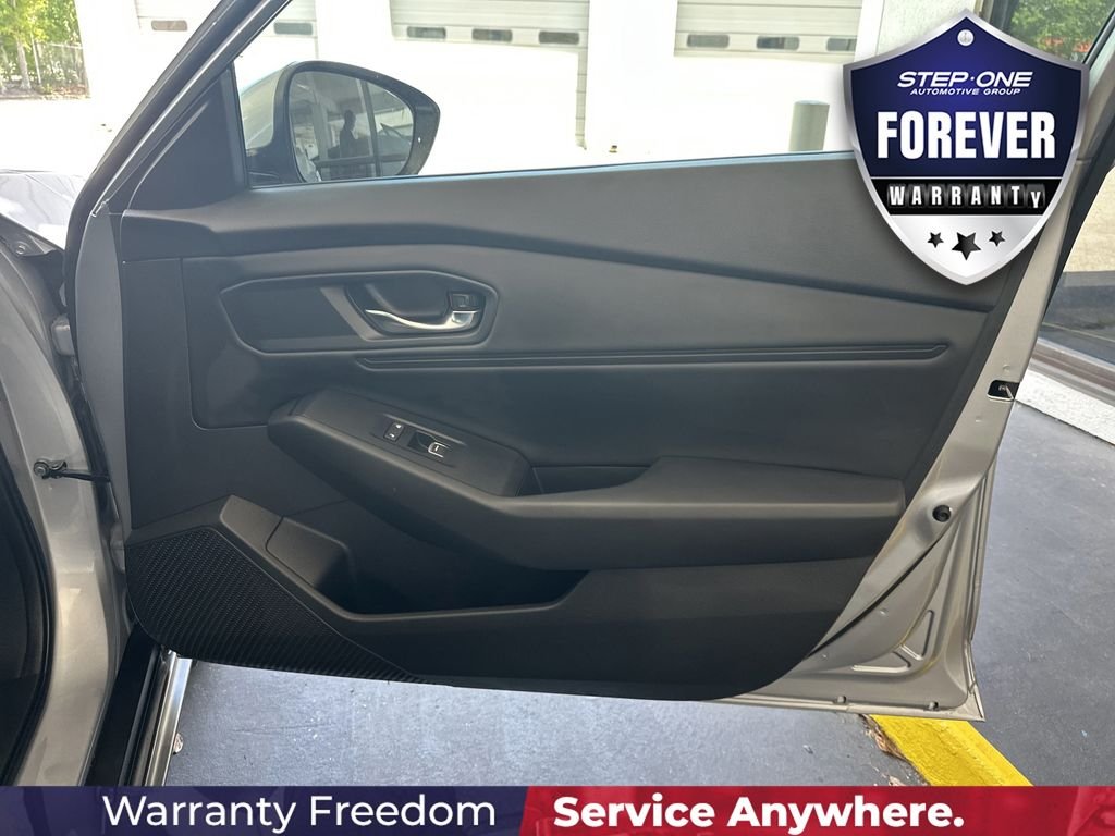 Used 2023  Honda EX image 35
