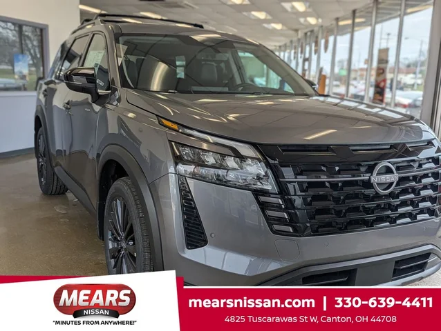 2026 Nissan Pathfinder SL