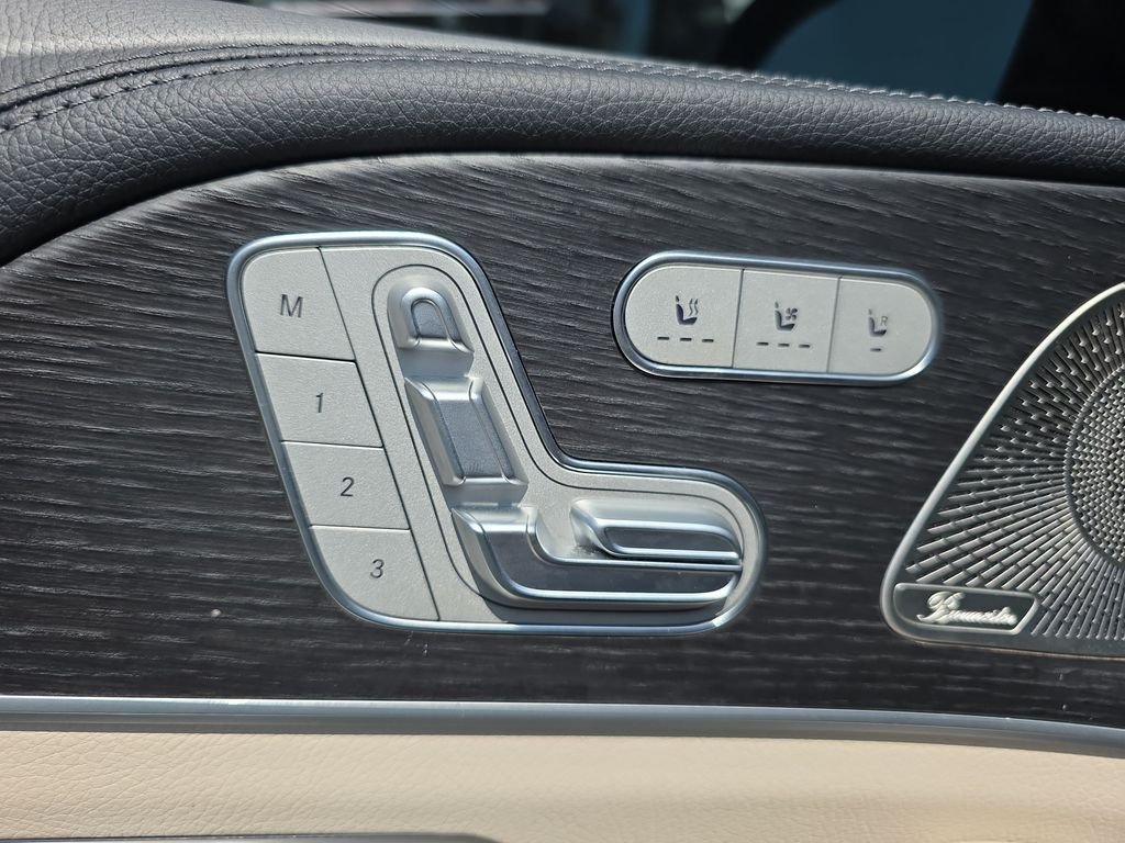 Certified Used 2024  Mercedes-Benz GLE 450 image 11