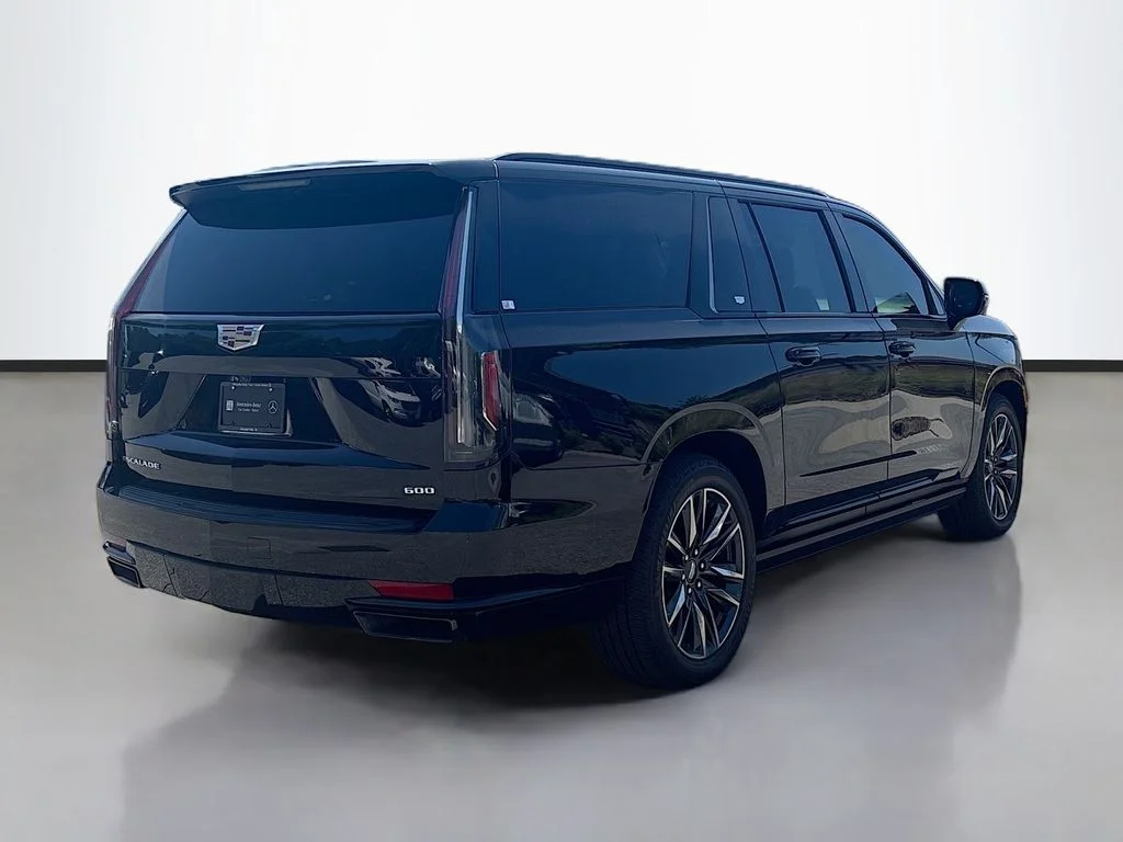 Used 2022 Black Cadillac Sport Platinum image 3