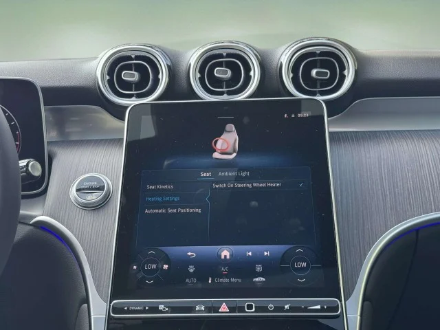 2026 Mercedes-Benz GLC Base - Photo 14