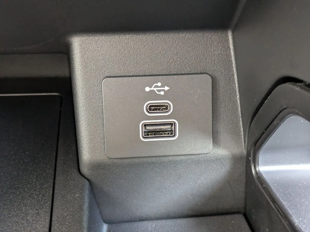 New 2026 Oxford White Ford XL image 22