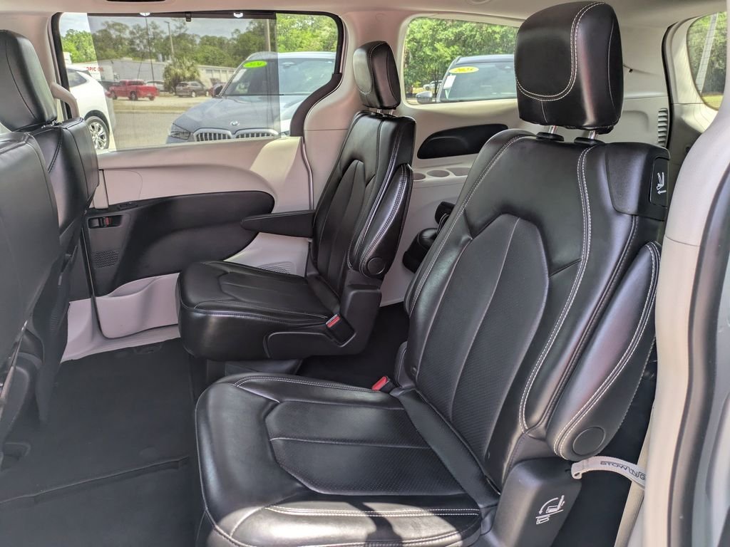2024 Chrysler Pacifica Touring L - Photo 12