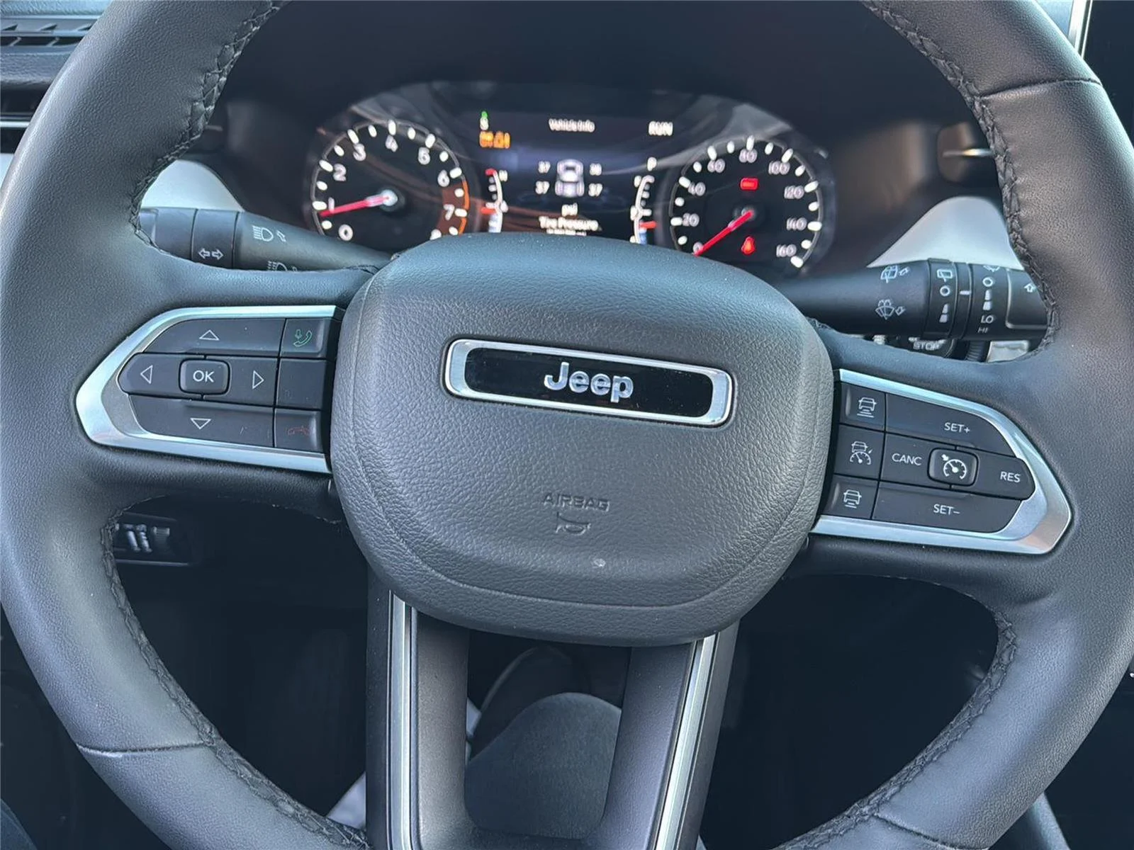 2025 Jeep Compass Limited - Photo 16