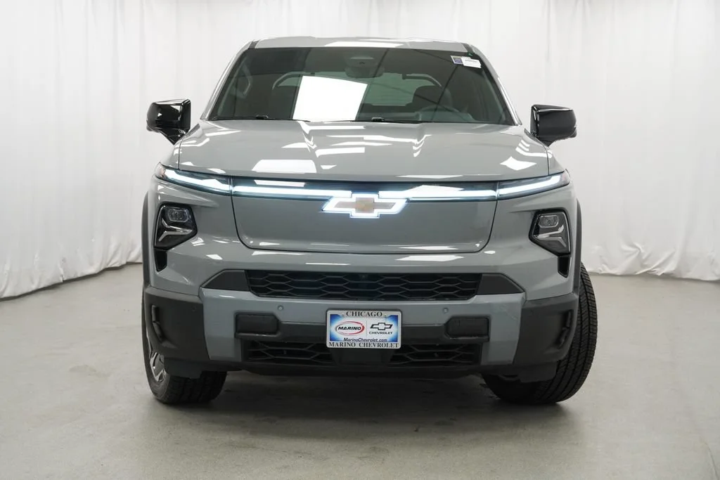 New 2026 Slate Gray Metallic Chevrolet LT - Max Range image 31
