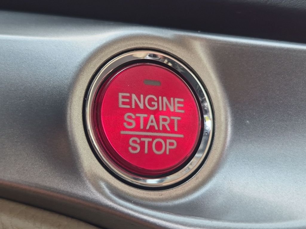 Used 2016 White Acura 2.4L image 23