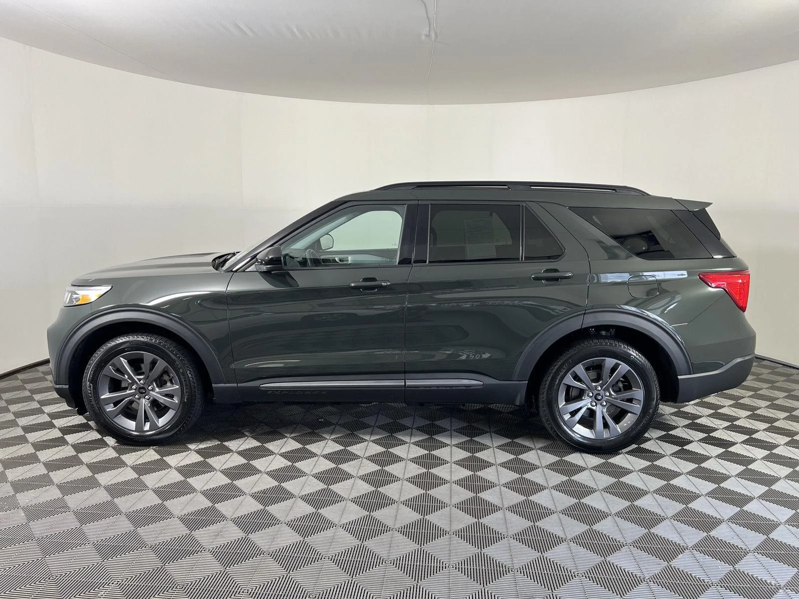 Used 2023  Ford XLT image 33