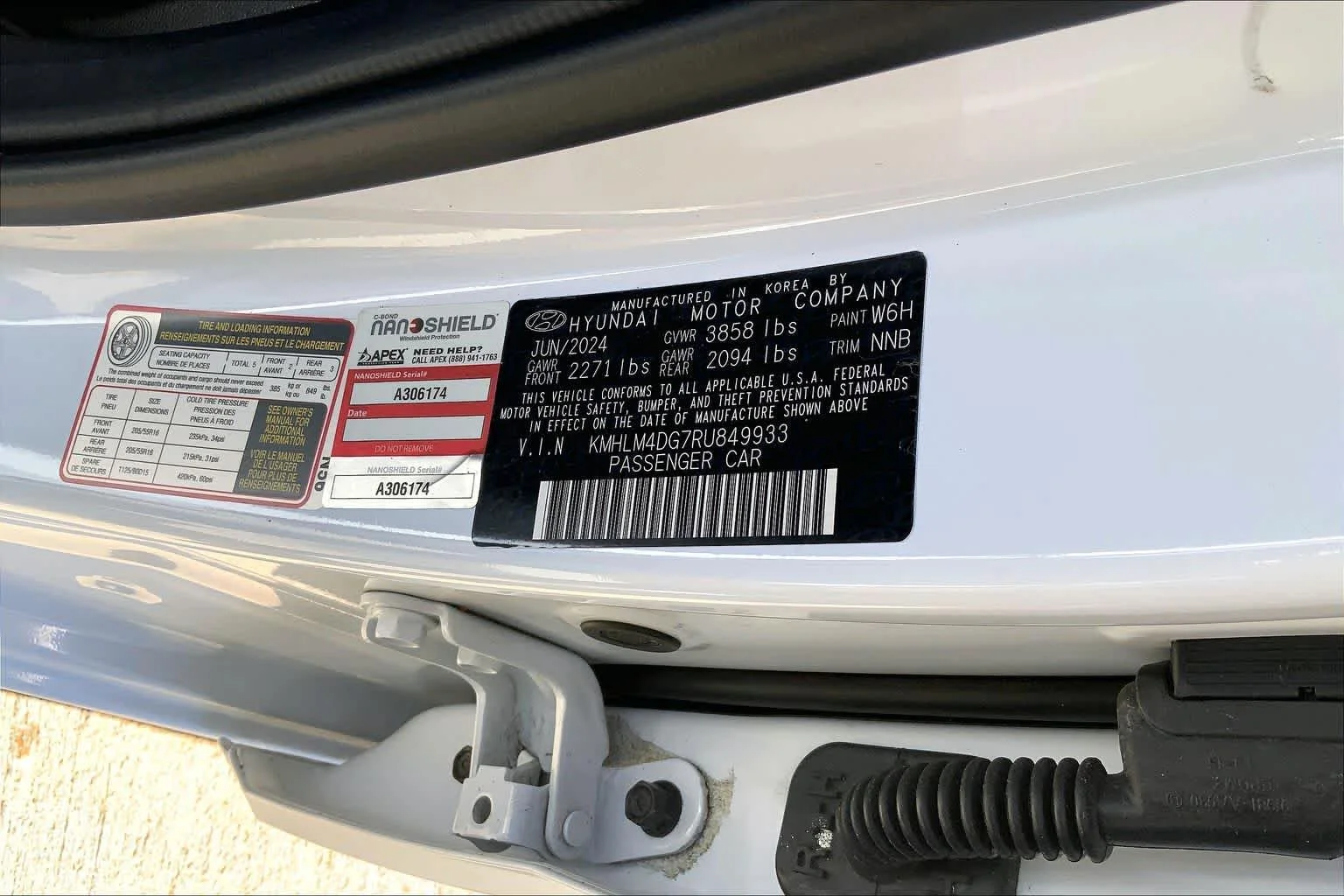 Used 2024 Serenity White Hyundai SEL image 34