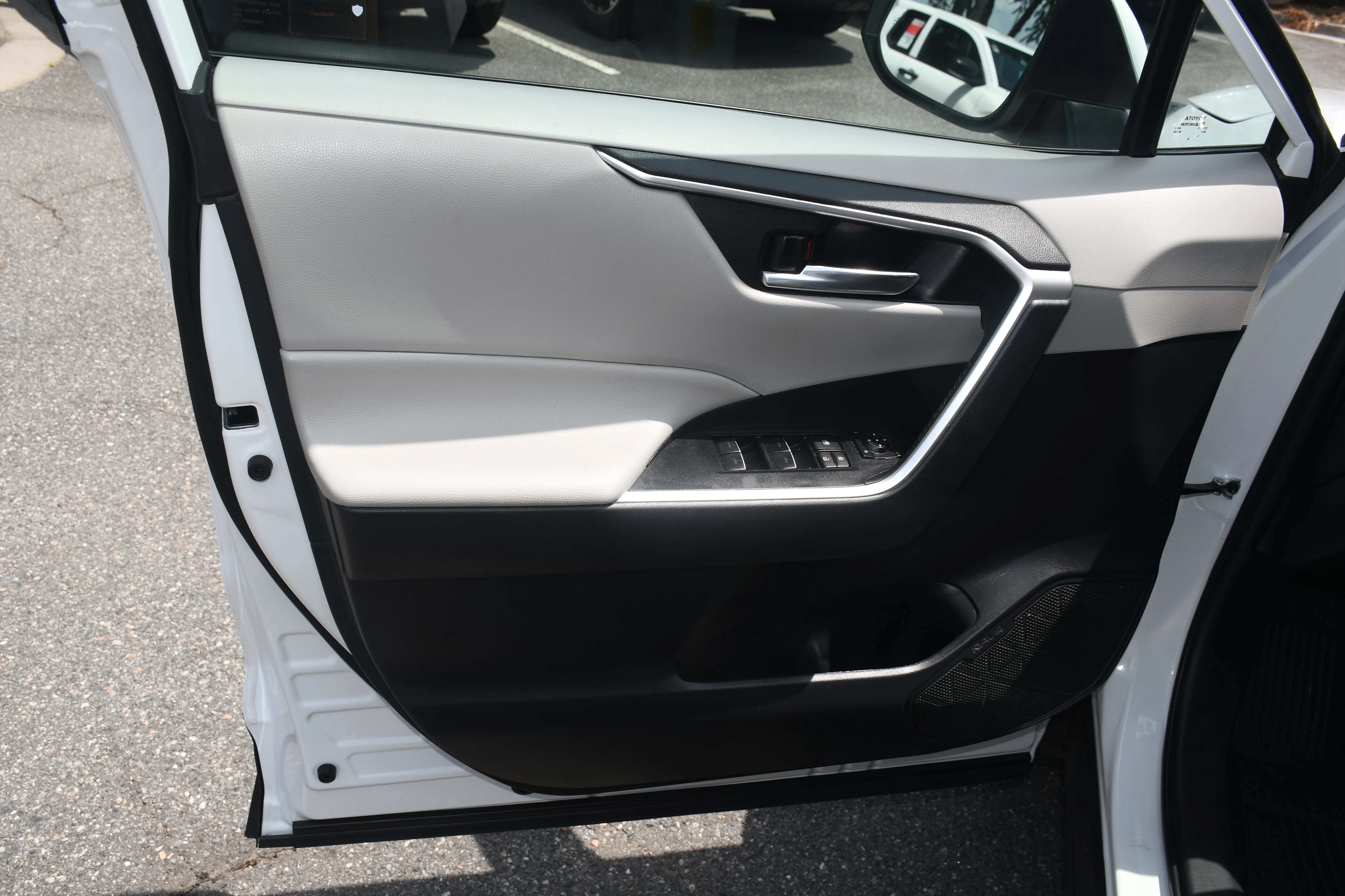 Certified Used 2024 White Toyota XLE image 10