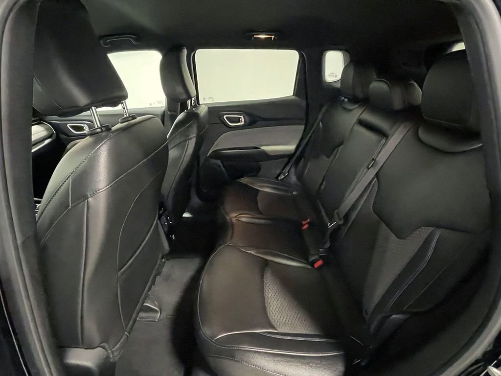 Used 2024 Black Jeep Latitude image 18