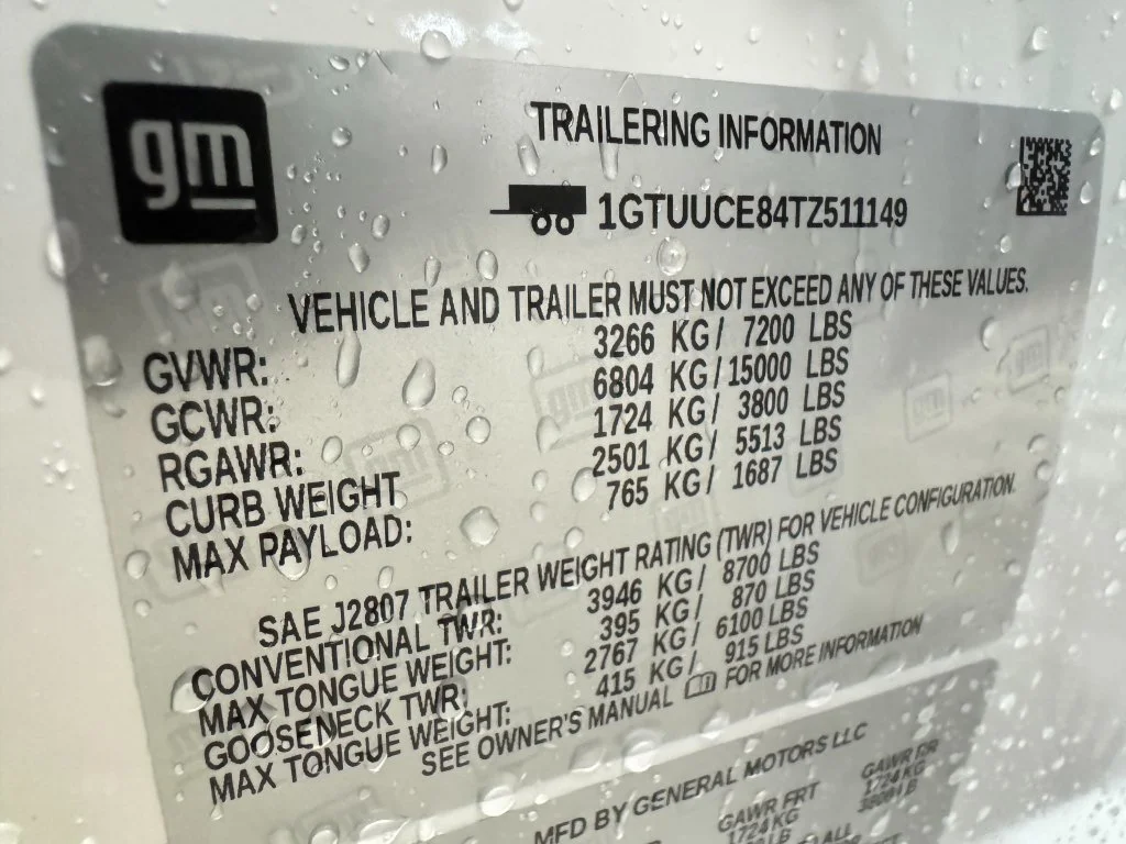 New 2026 Summit White GMC Elevation image 17