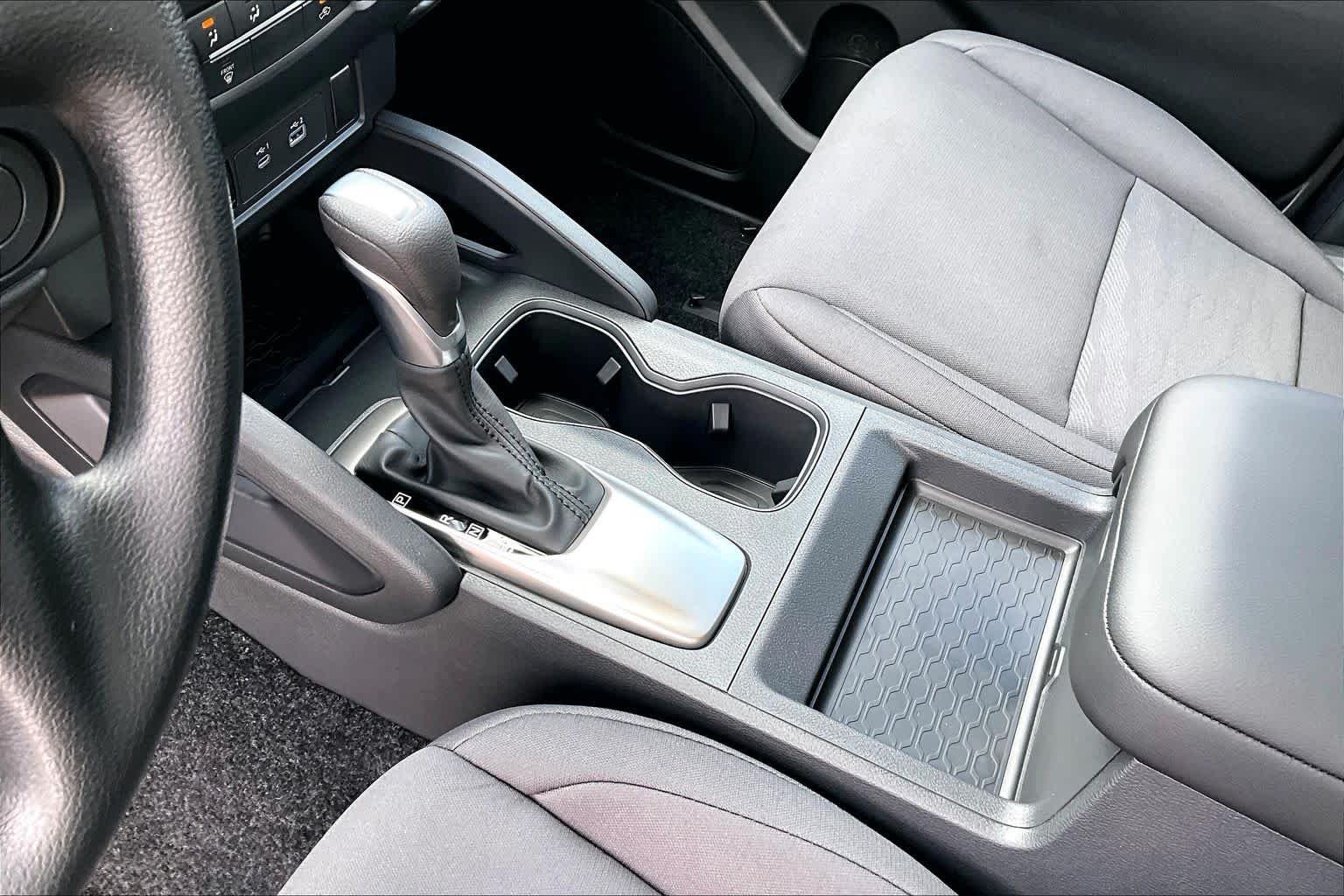 New 2026 Glacier White Nissan S image 11