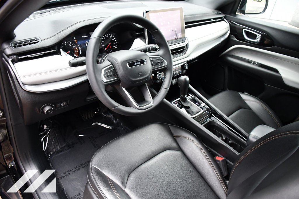 Used 2024 Black Jeep Limited image 22