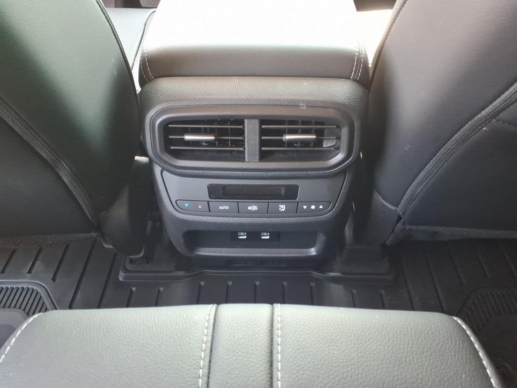 Used 2026 Radiant Red Metallic II Honda EX-L image 5