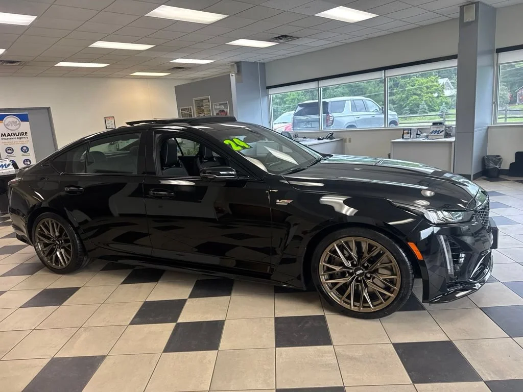 1G6D35R67R0810075