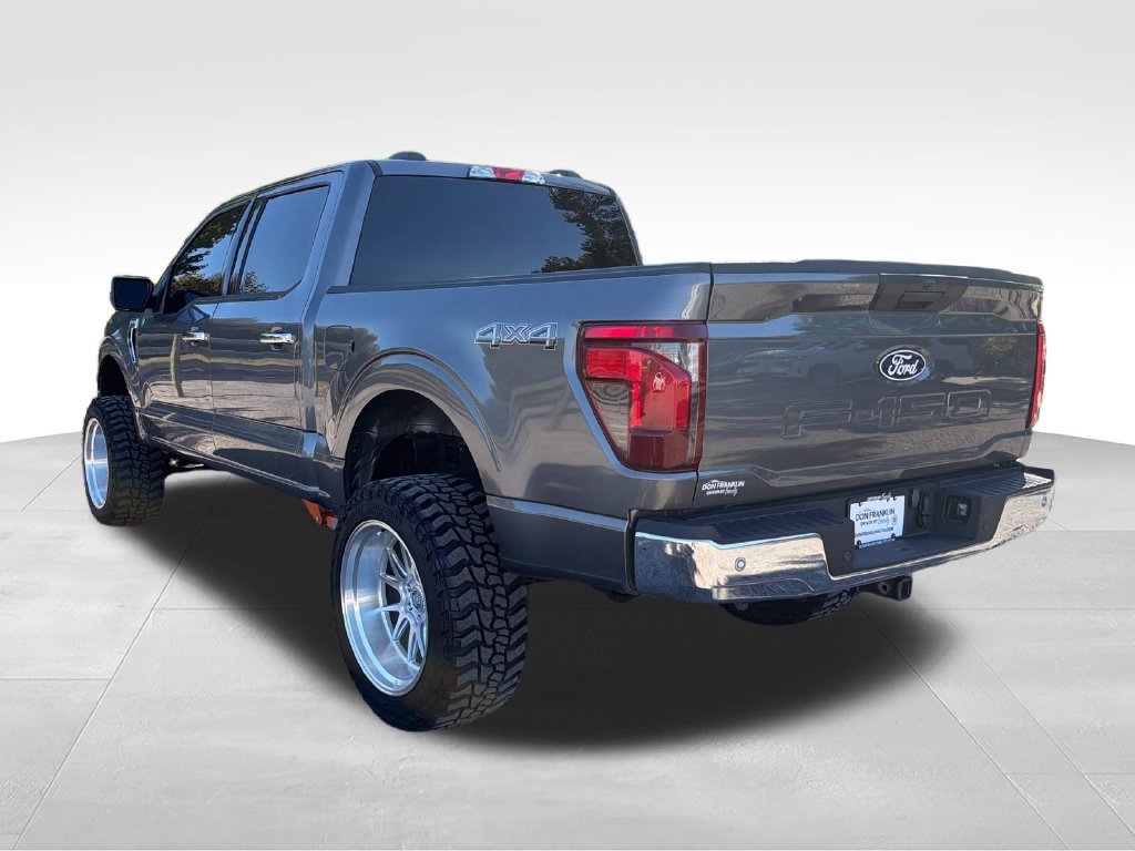 Used 2025 Gray Ford XLT image 3