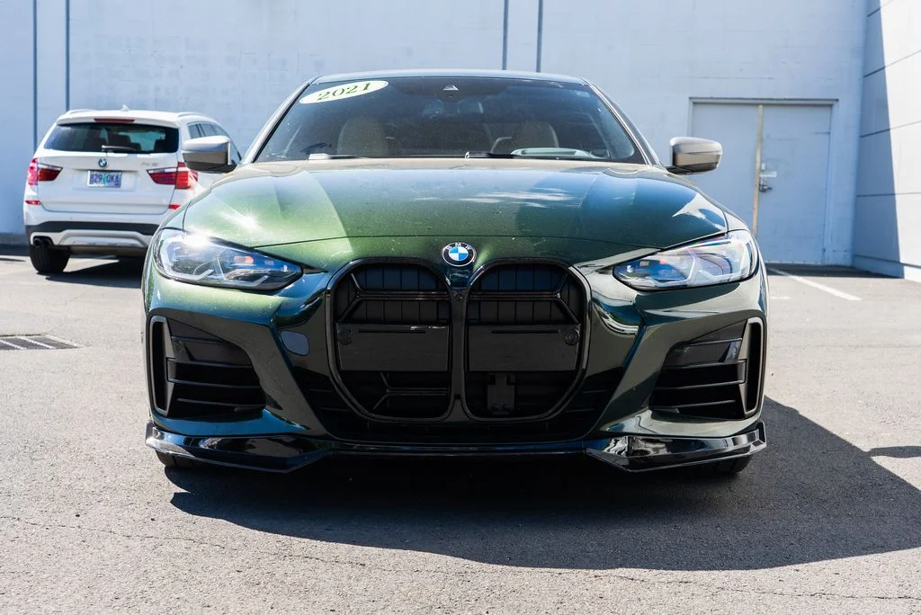 Used 2021 Green BMW M440i xDrive image 2