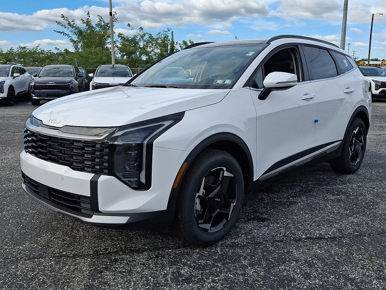 New 2027 White Kia EX image 4