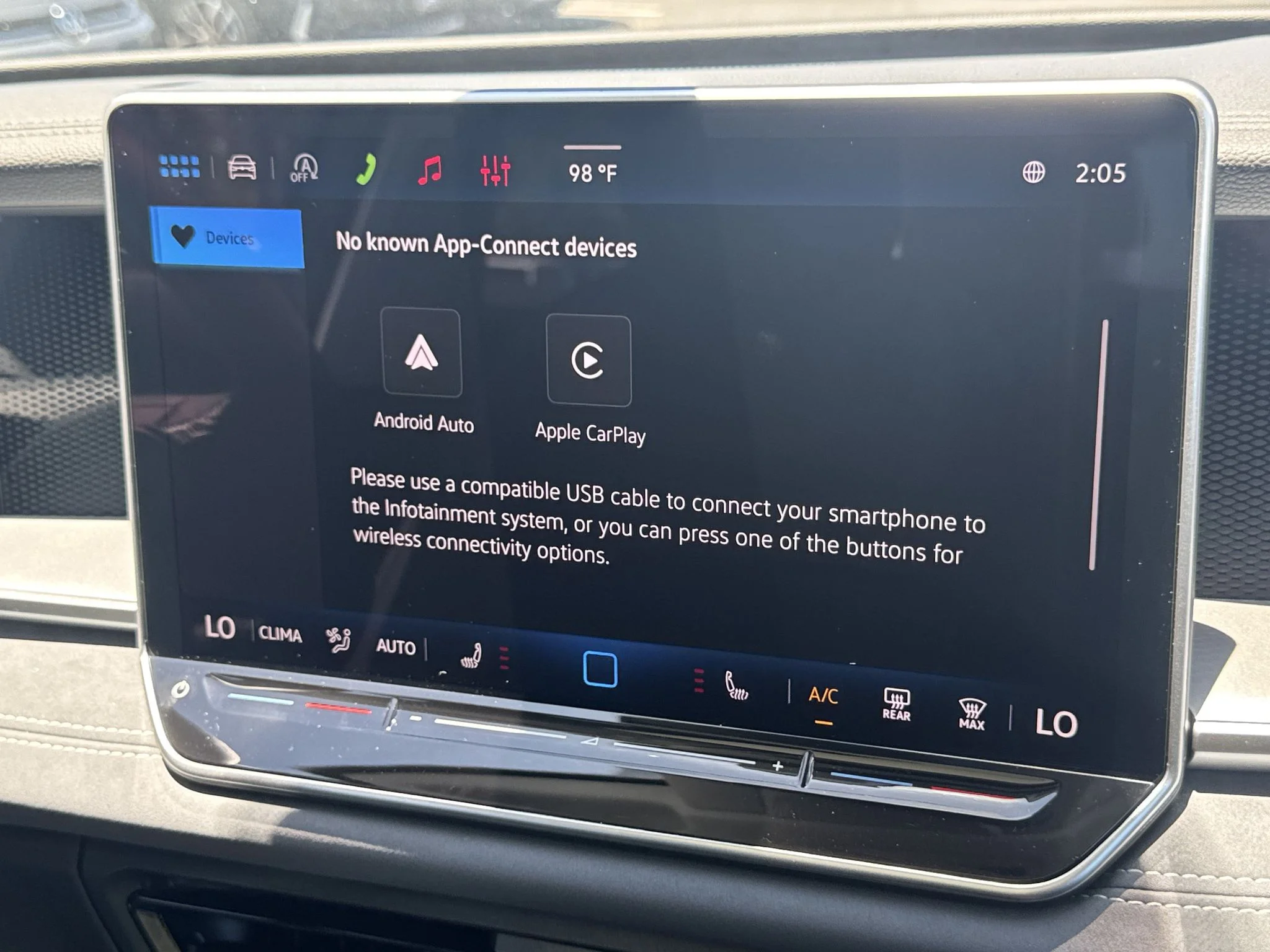 New 2026 Platinum Gray Metallic Volkswagen SE image 25