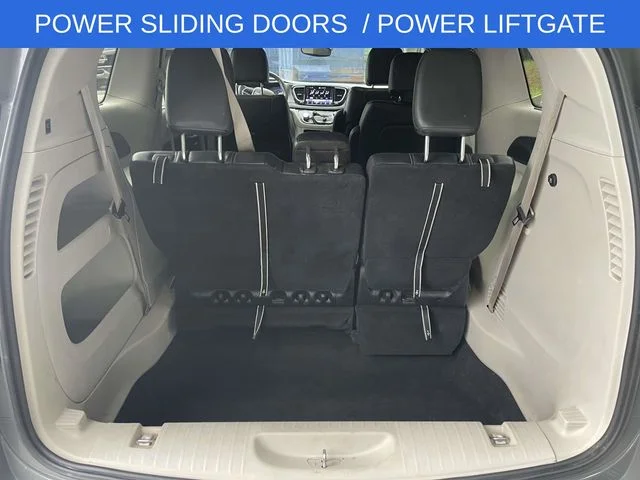 2022 Chrysler Pacifica Touring L - Photo 9