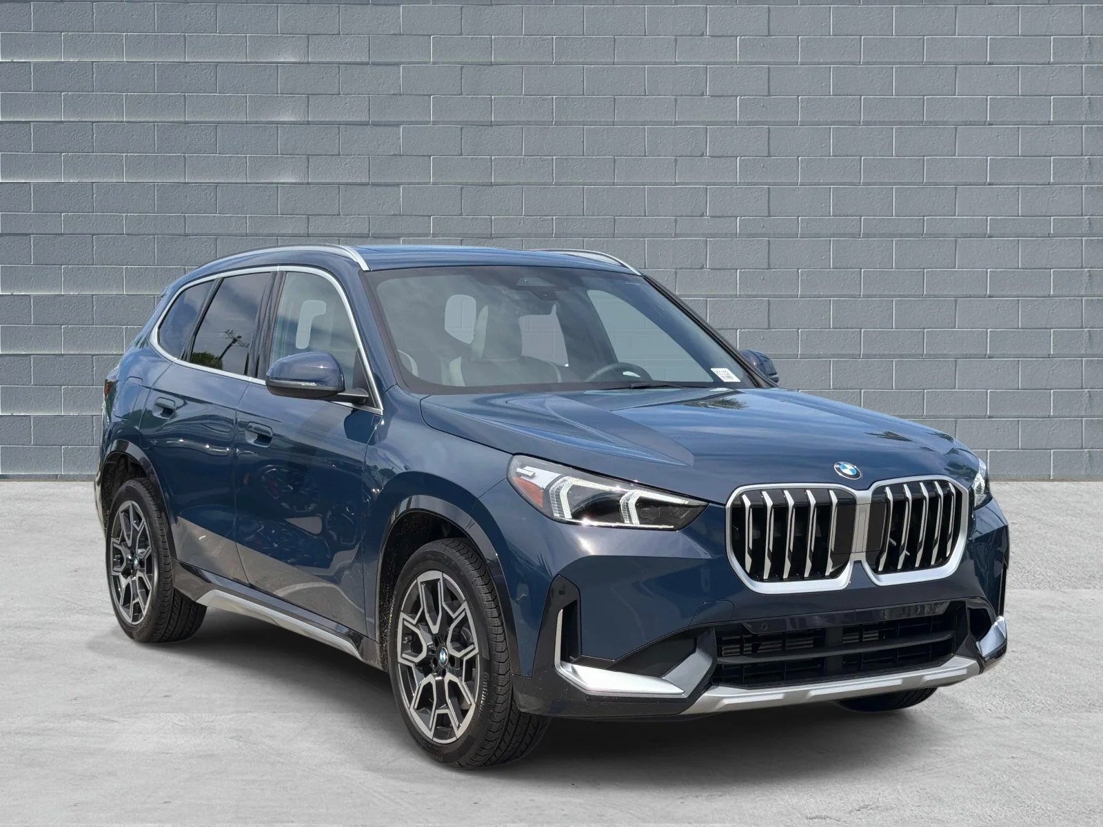 2026 BMW X1 xDrive28i's photo