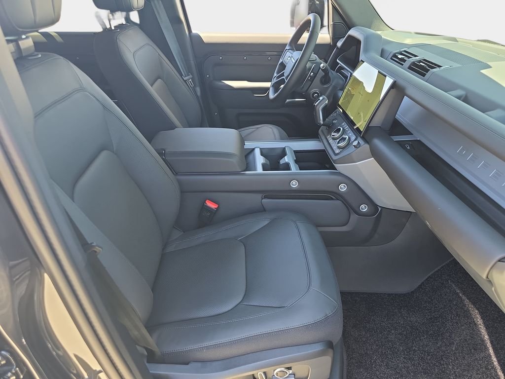 New 2026 Carpathian Grey Land Rover V8 image 10
