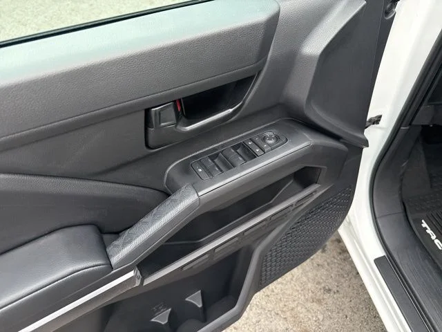 2026 Toyota Tacoma SR5 - Photo 14
