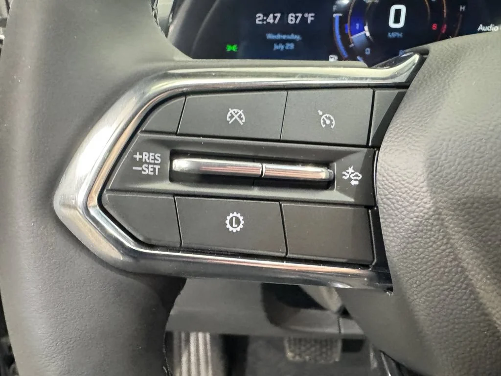 2027 Chevrolet Equinox LT - Photo 18