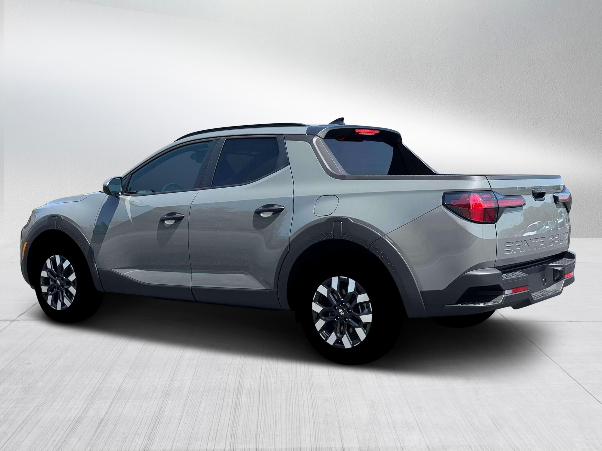 New 2026 Hampton Gray Hyundai SEL image 4