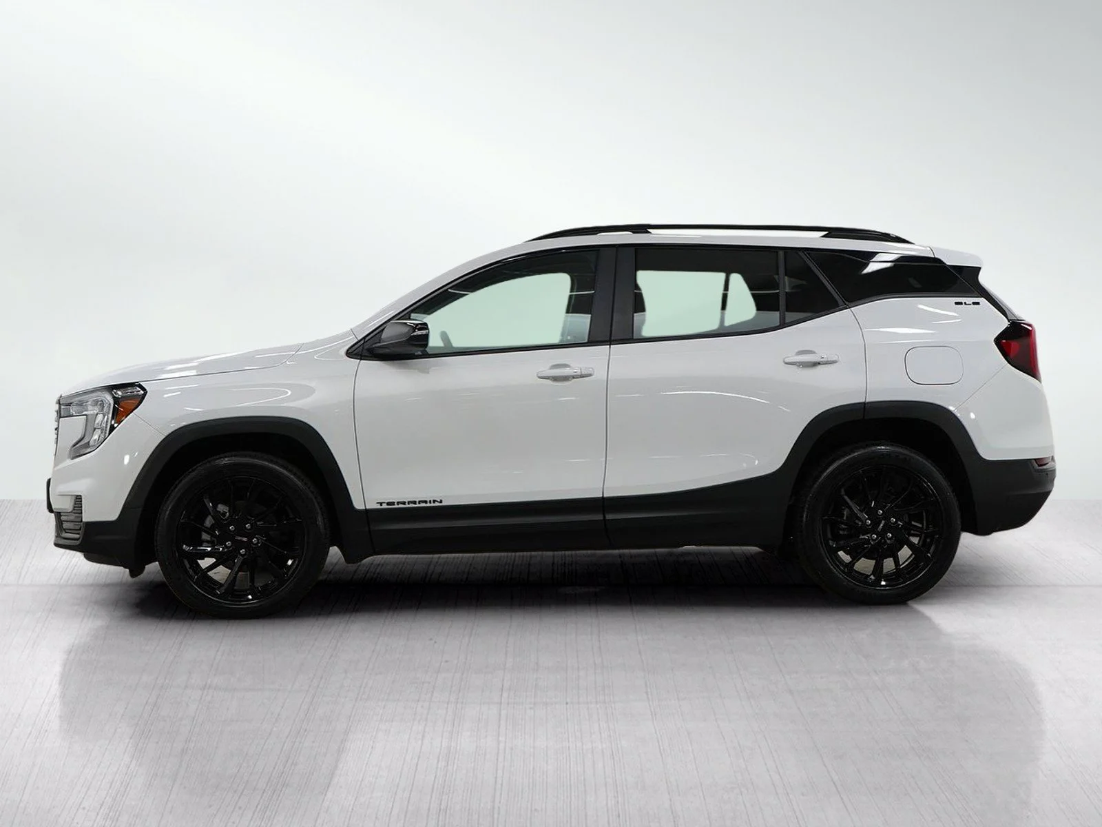 Used 2023 GMC Terrain SLE with VIN 3GKALTEG6PL158704 for sale in Bloomington, Minnesota
