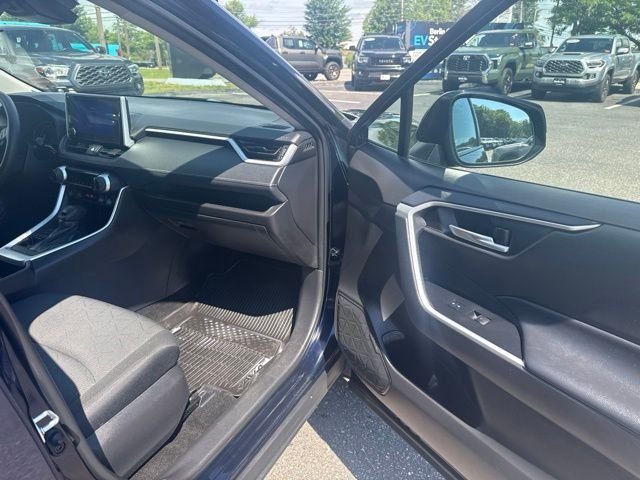 Certified Used 2024  Toyota XLE image 13