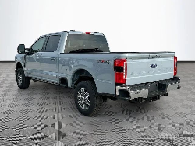 New 2026 Gray Metallic Ford Lariat image 4