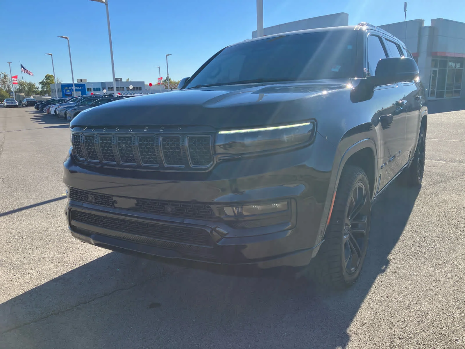 Used 2022 BRIGHT WHITE CL Jeep Series II Obsidian image 3