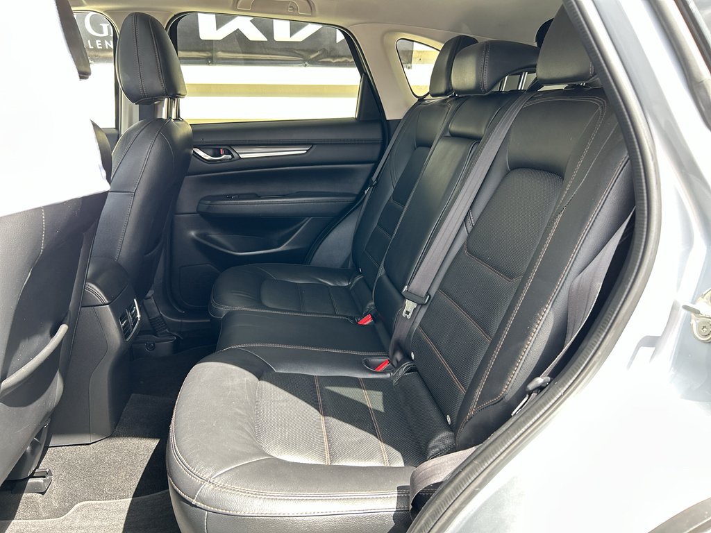 Used 2021 Sonic Silver Metallic Mazda Grand Touring image 12