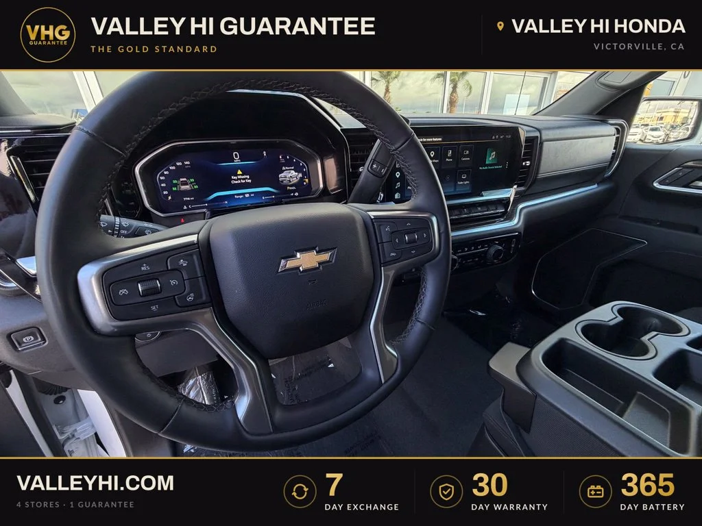 Used 2026 Summit White Chevrolet LT image 18