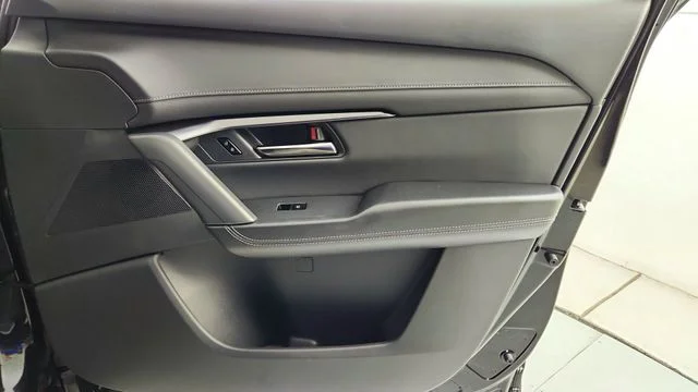 New 2026 Jet Black Mica Mazda 2.5 S Preferred AWD image 33