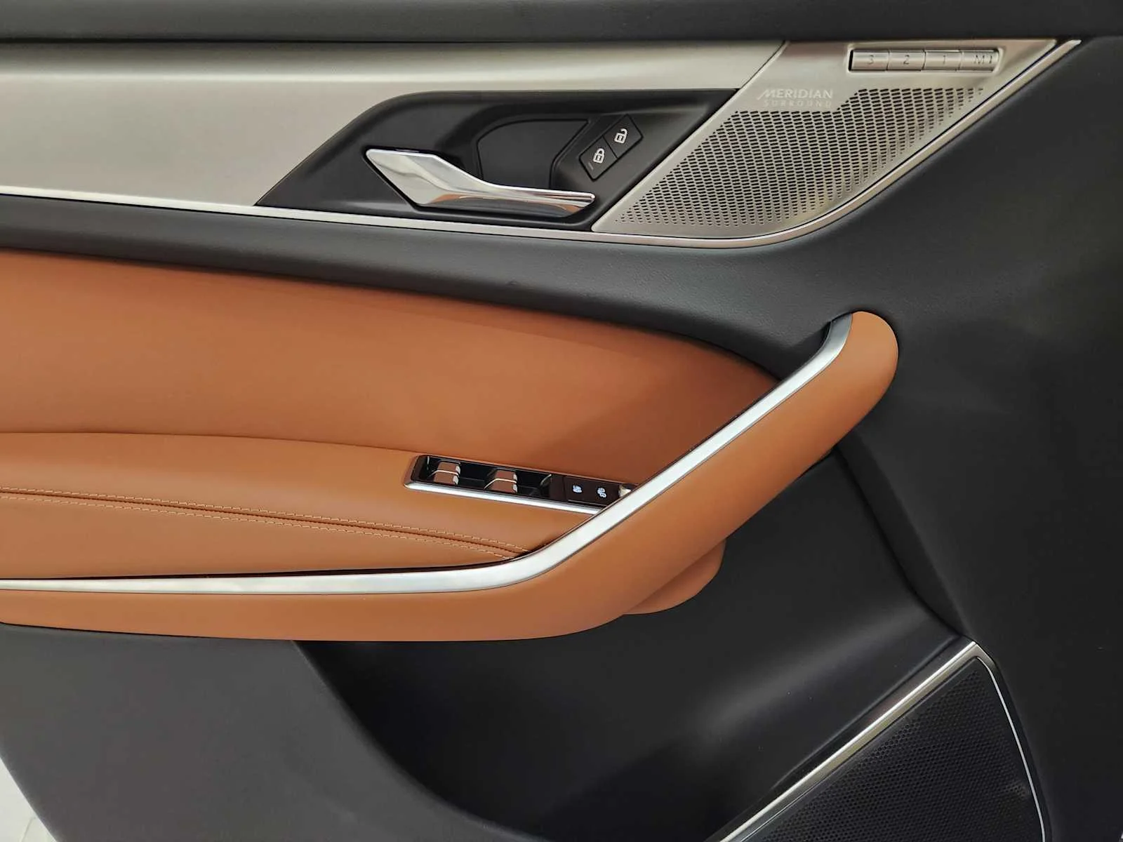 2026 Jaguar F-Pace R-Dynamic S - Photo 39