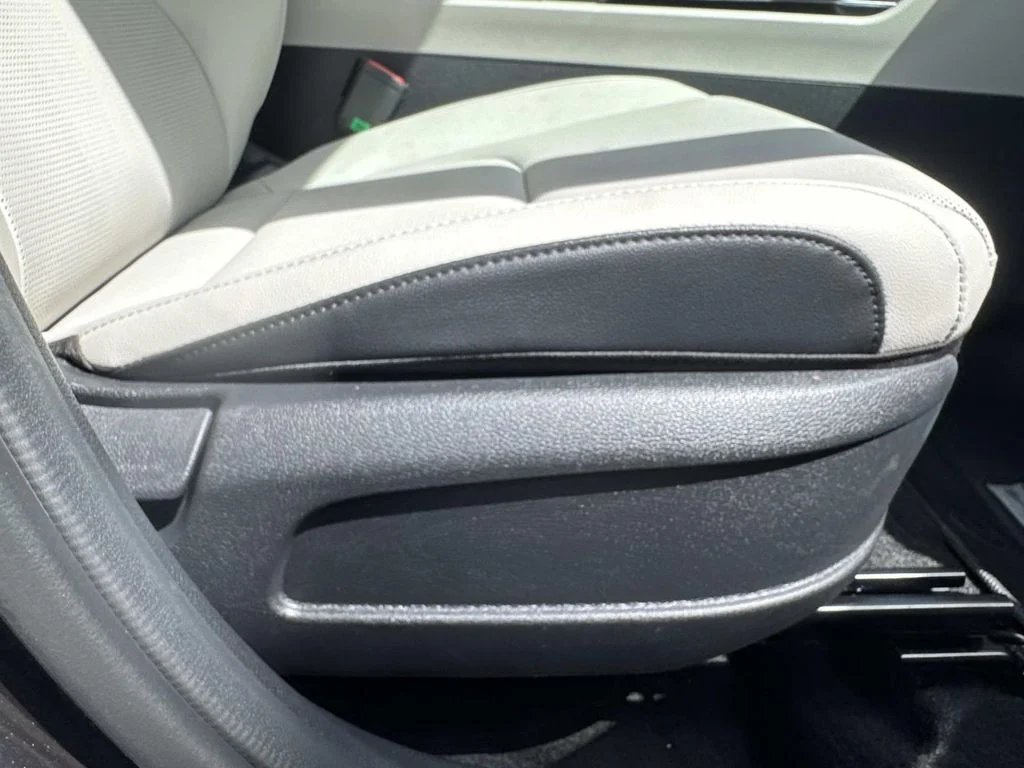 Certified Used 2026 Gray Kia EX image 13