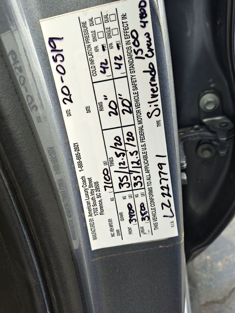 Used 2020 Gray Chevrolet RST image 26