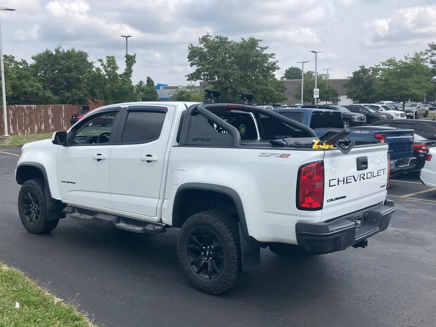 Used 2021 Summit White Chevrolet 4WD ZR2 image 9