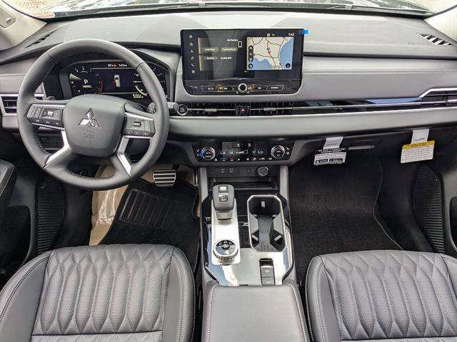 Used 2025 Graphite Gray Mitsubishi SEL image 15